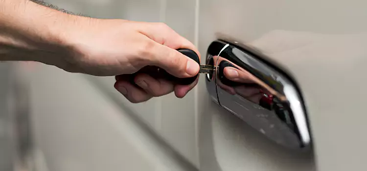 Why Choose Our Auto Locksmith Team in Manitowoc, WI?