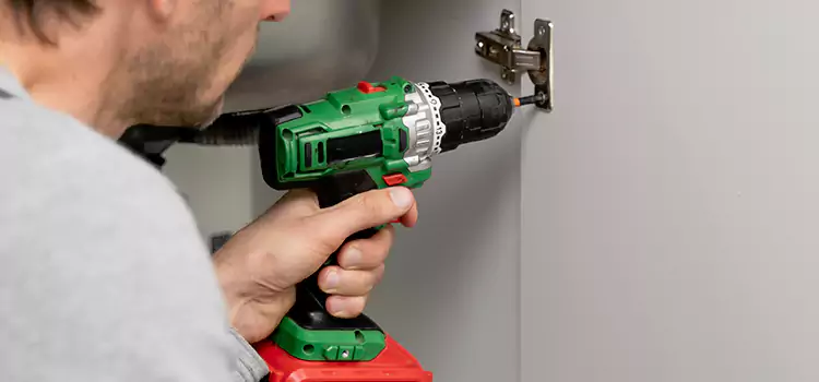 Commercial Door Hinge Repair Manitowoc