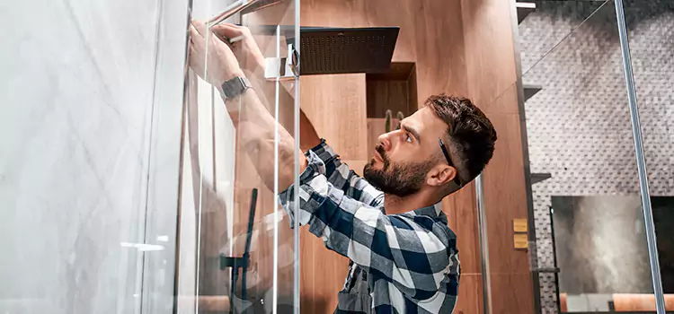 Replace Shower Doors with Frameless Manitowoc