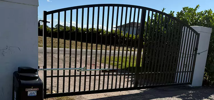 Driveway Fence Repair Manitowoc
