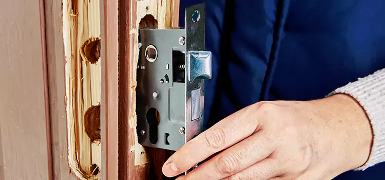 Garage Door Lock Replacement Manitowoc